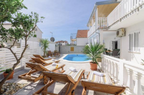 Apartments Villa Sanda - with Pool